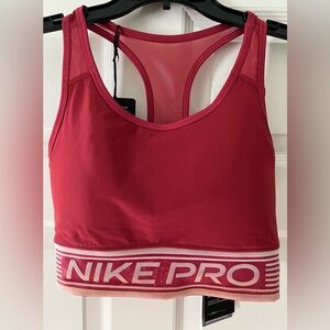 Nike Swoosh Bra